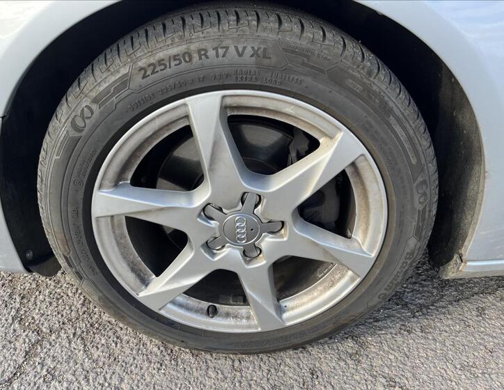 Audi A4 29