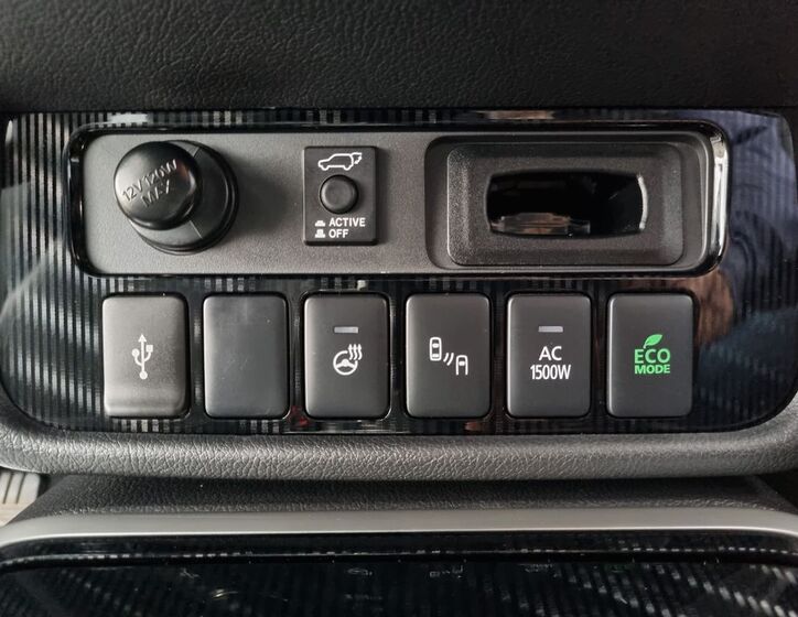 Mitsubishi Outlander 20