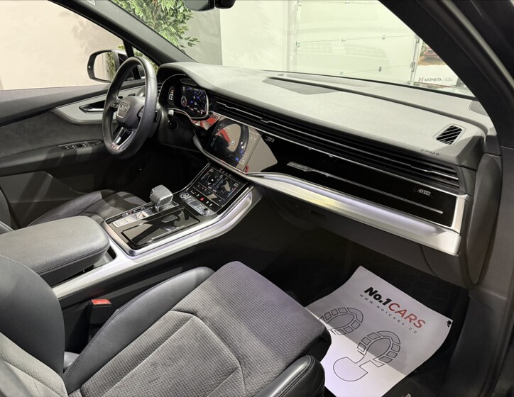 Audi Q7 16