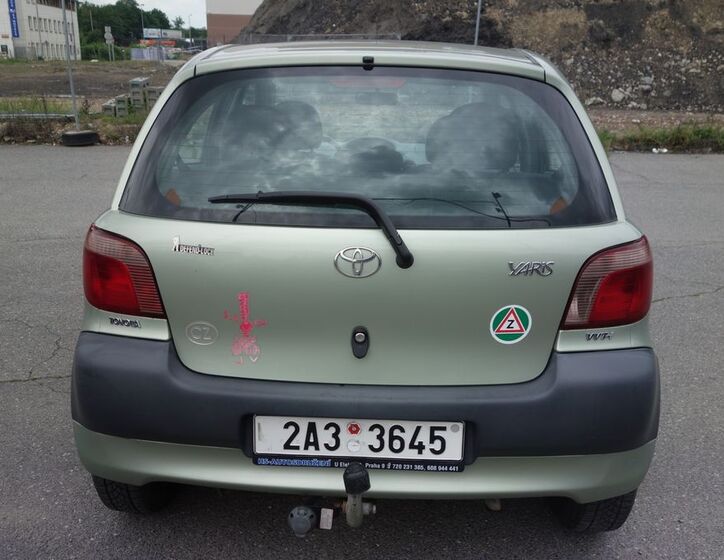 Toyota Yaris 8