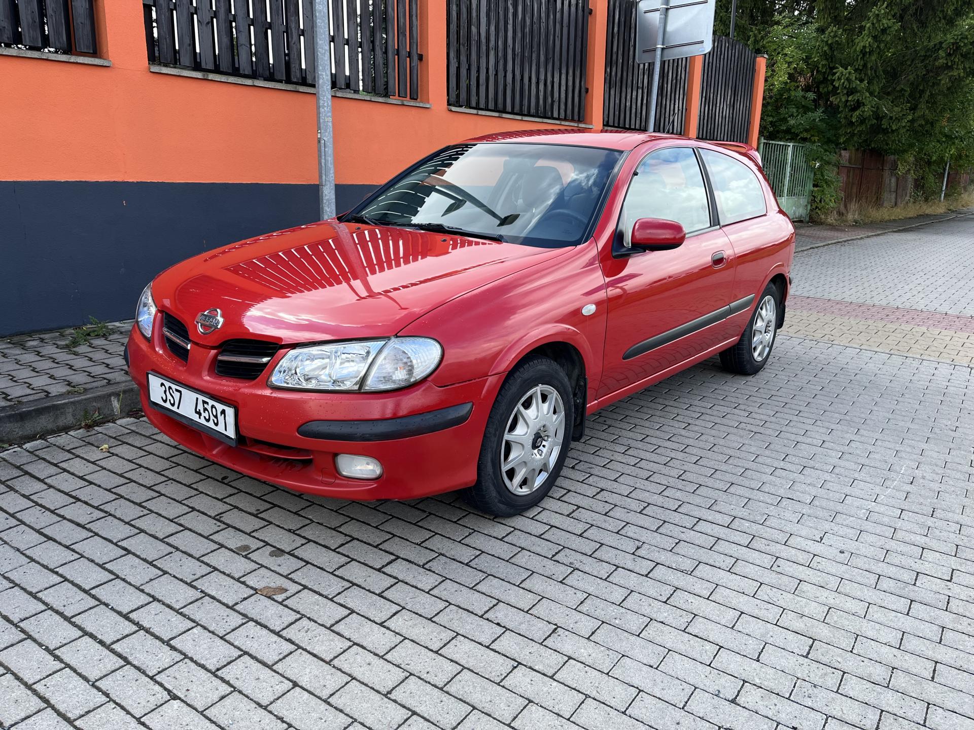 Nissan Almera