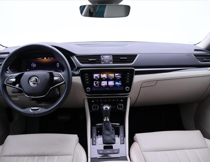Škoda Superb 42