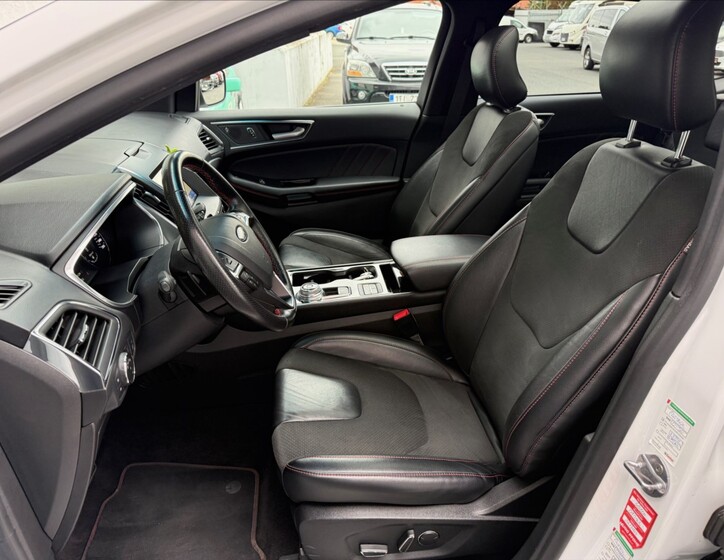 Ford Edge 12