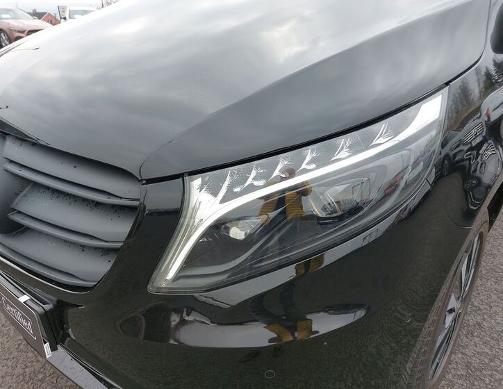 Mercedes-Benz Vito 9