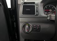 Volkswagen Touran 13