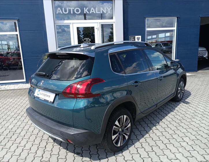 Peugeot 2008 4