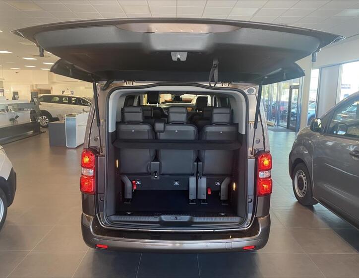 Peugeot Traveller 5