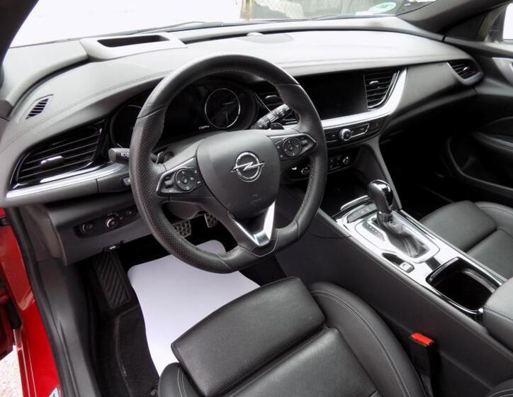 Opel Insignia 13