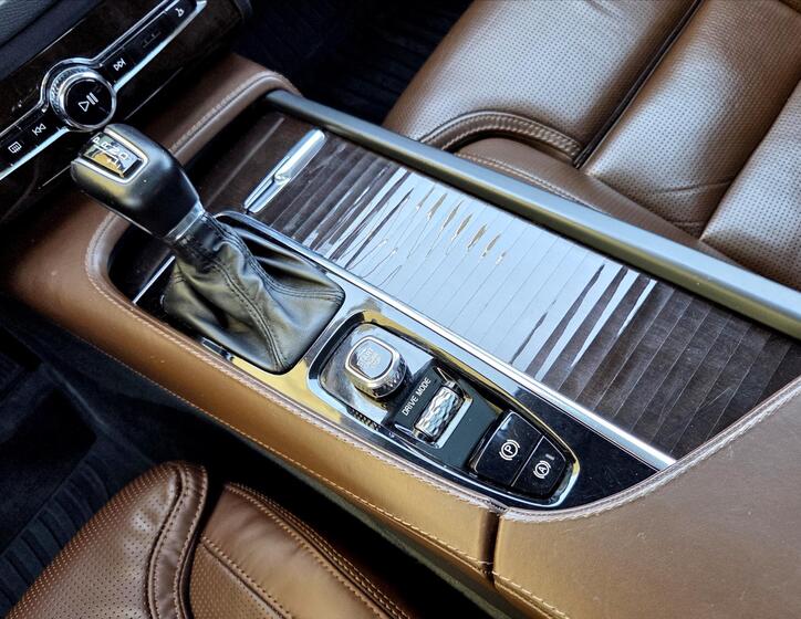 Volvo XC90 19