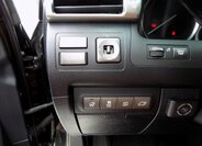 Lexus LX 570 24