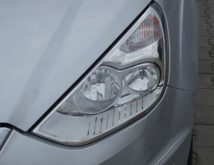 Ford Galaxy 17