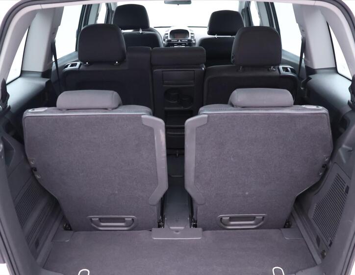 Opel Zafira 10