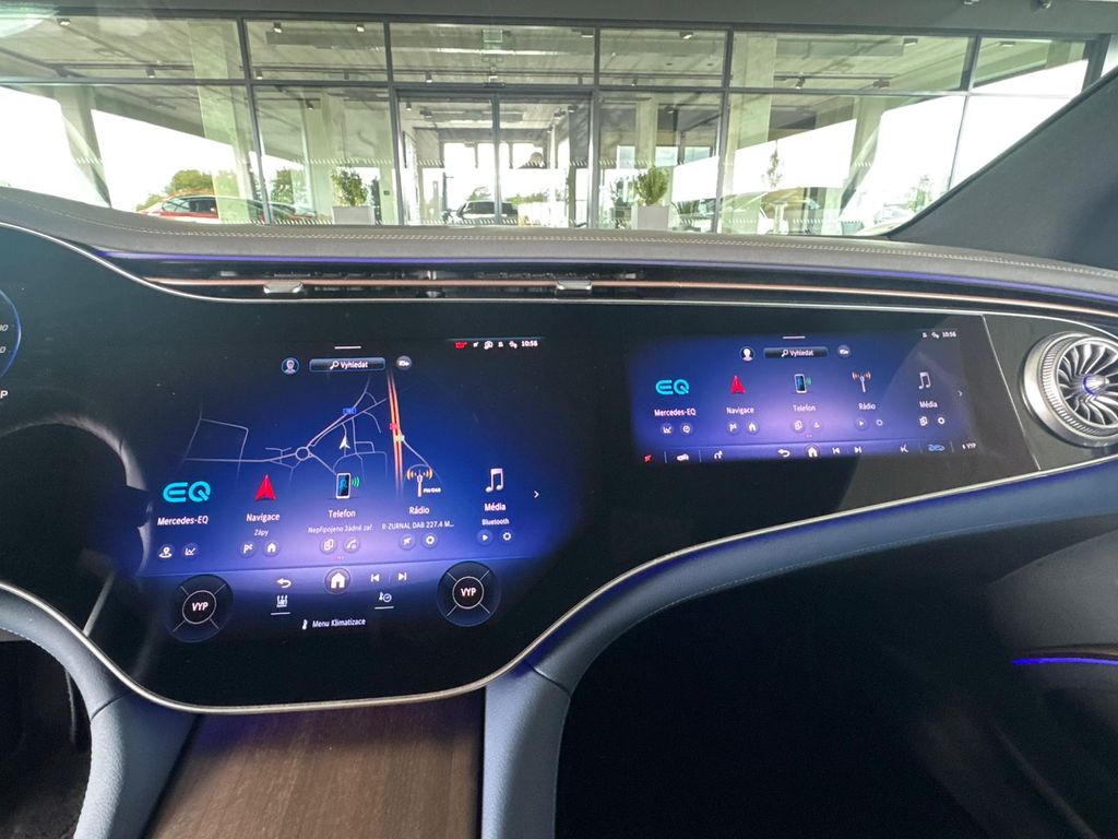 Mercedes-Benz EQS