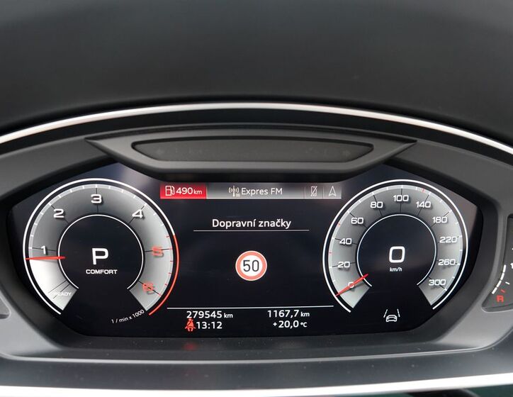 Audi A8 39