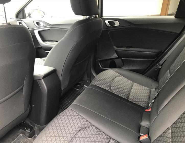 KIA Ceed 8