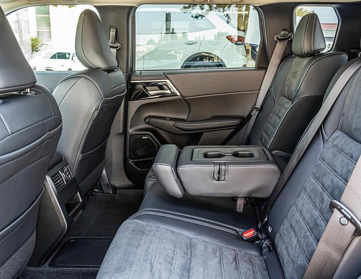 Mitsubishi Outlander 22