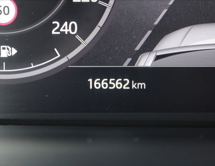 Land Rover Discovery 9