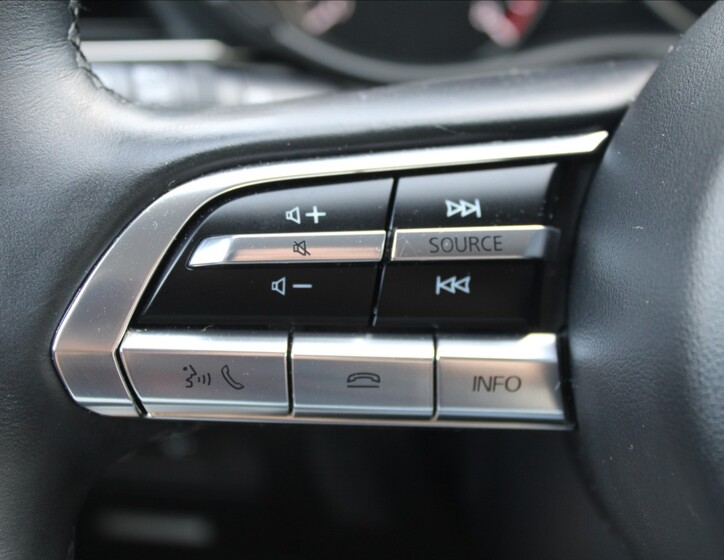 Mazda CX-30 24
