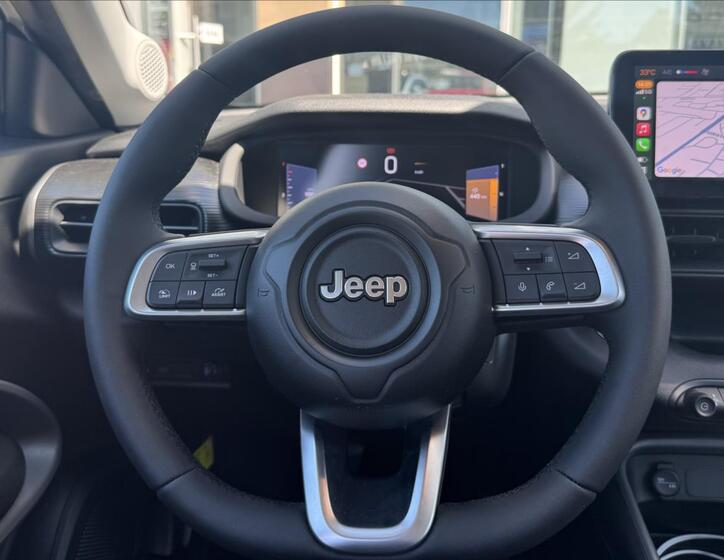 Jeep Avenger 13