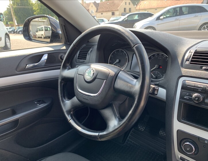 Škoda Octavia 21