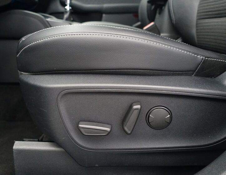 Ford Kuga 25