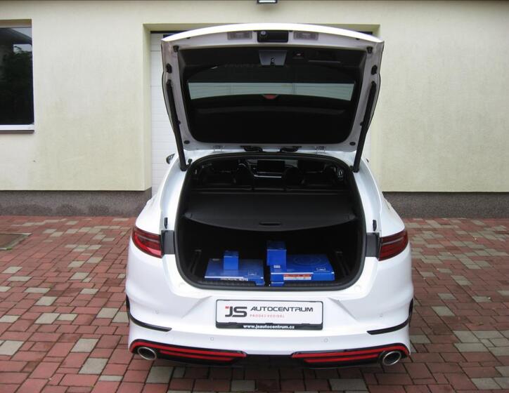 KIA ProCeed 42