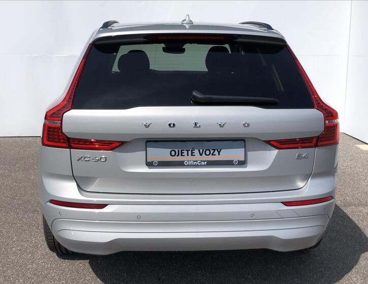 Volvo XC60 8