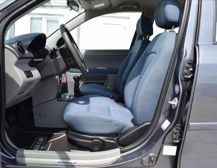 Mazda 2 15