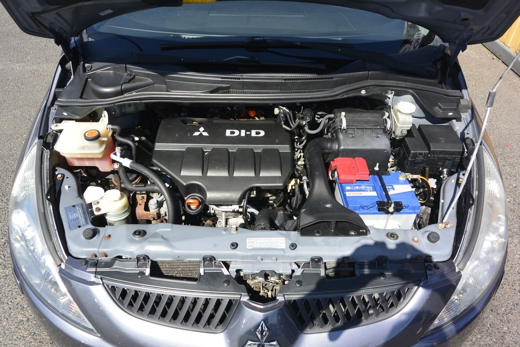 Mitsubishi Grandis