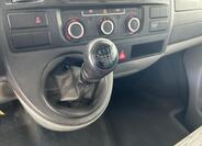 Volkswagen Transporter 18