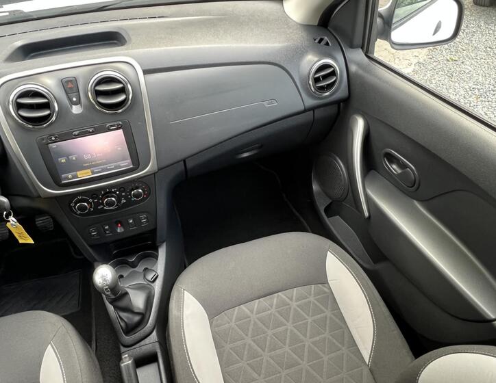 Dacia Sandero 43