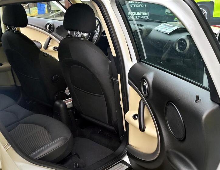 Mini Countryman 17