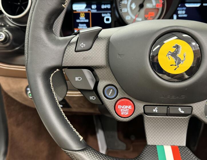 Ferrari F8 20