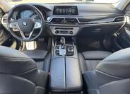 BMW Řada 7 8