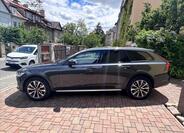 Volvo V90 5