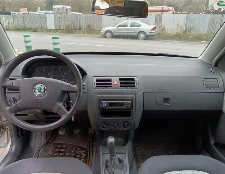 Škoda Fabia 15