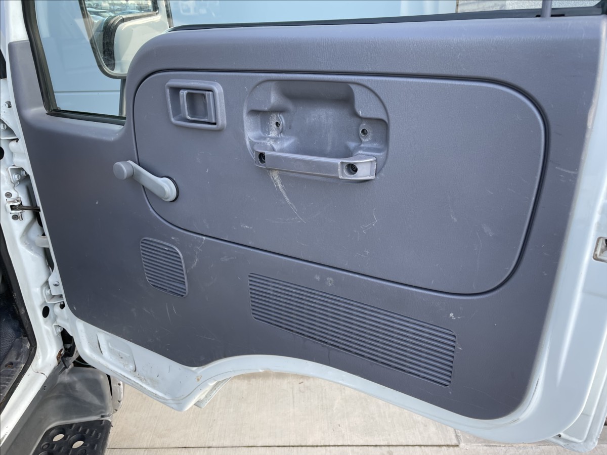 Nissan Cabstar