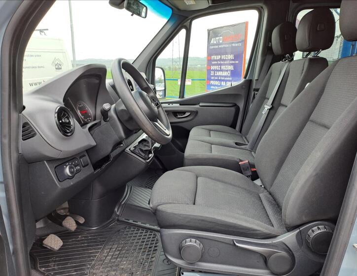 Mercedes-Benz Sprinter 5