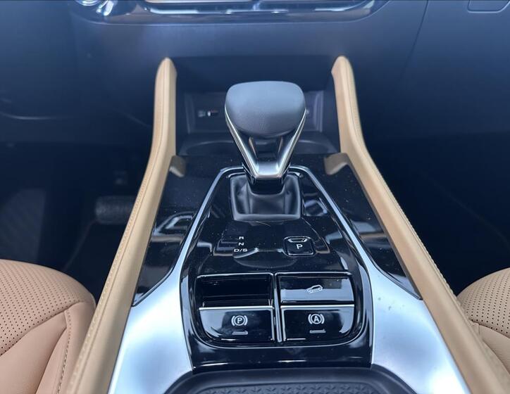 MG HS 9