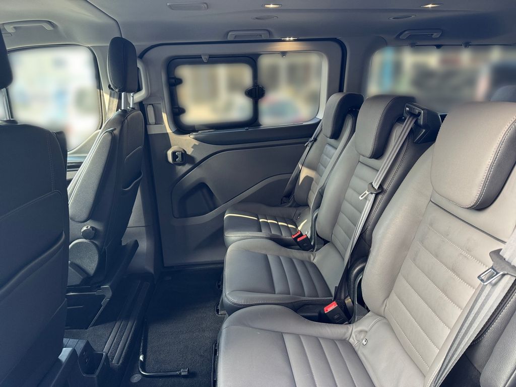 Ford Tourneo Custom