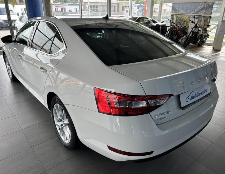 Škoda Superb 4