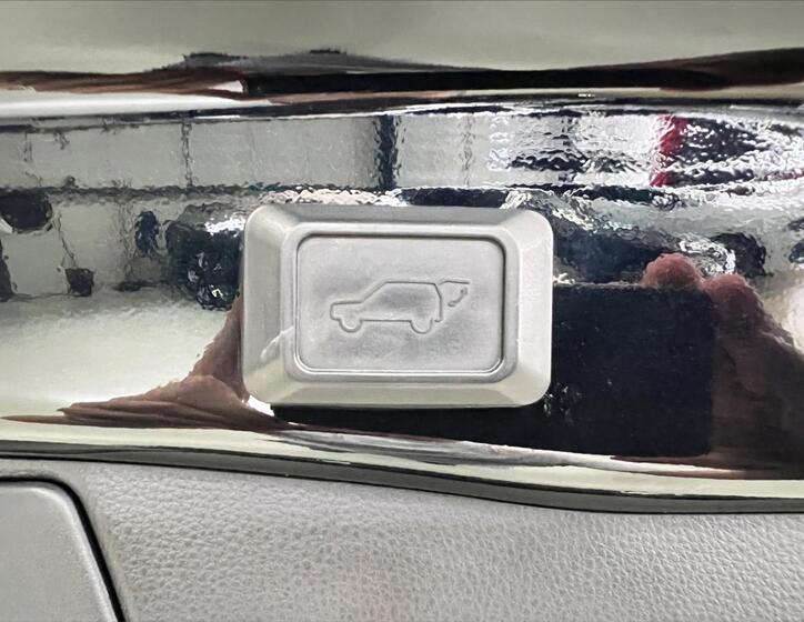 Toyota RAV4 25