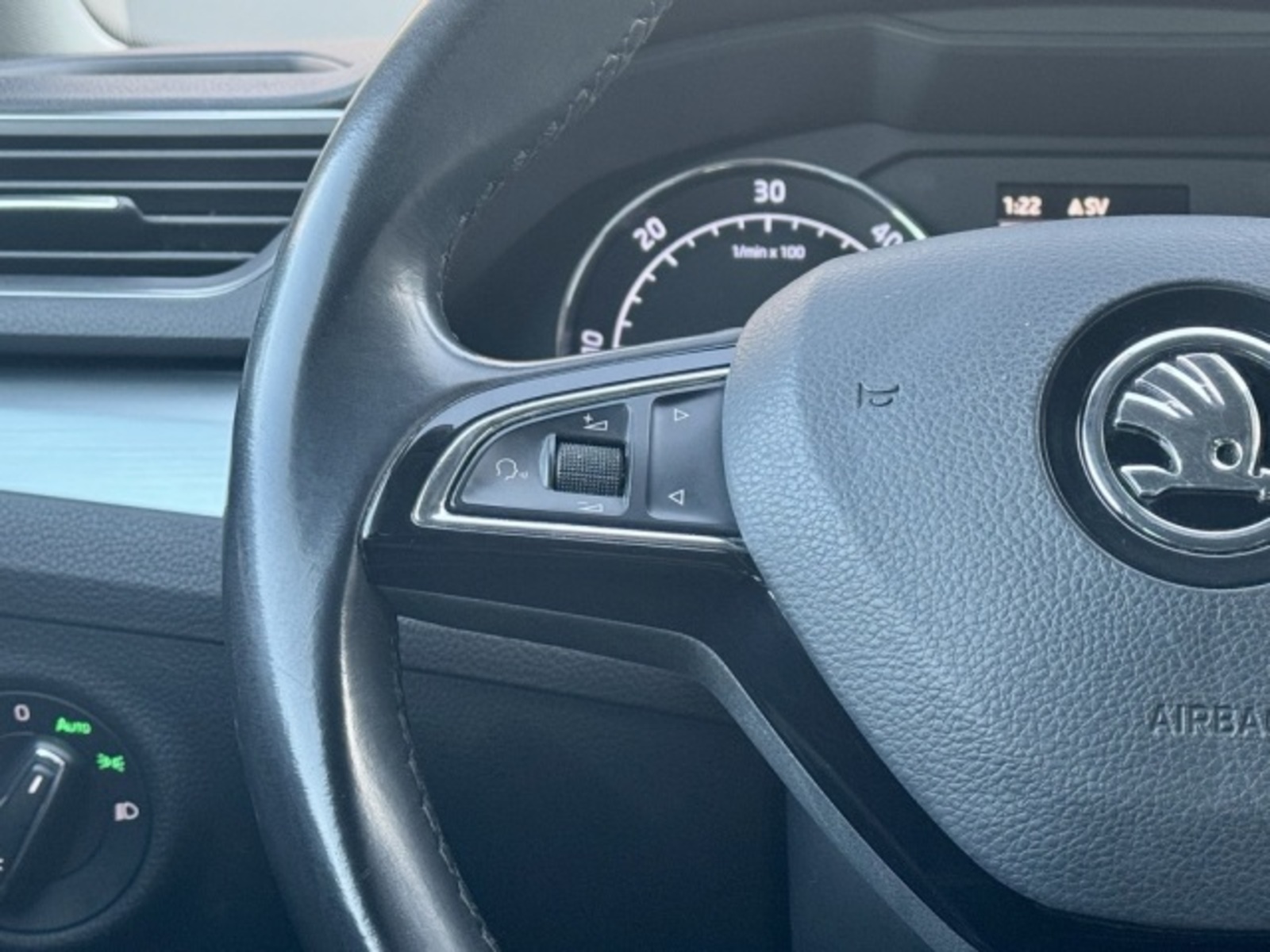 Škoda Superb 19