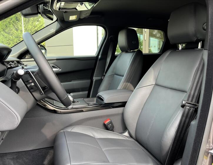 Land Rover Range Rover Velar 15