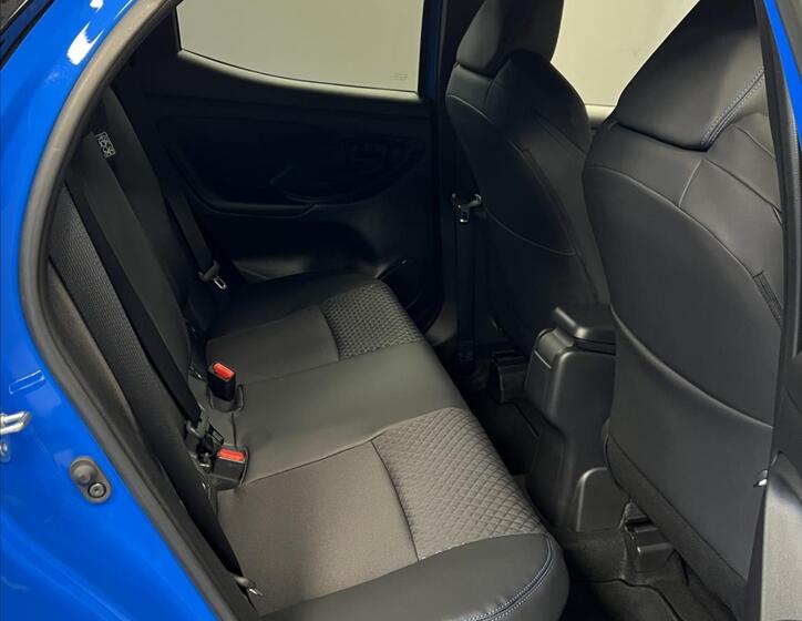 Toyota Yaris 14