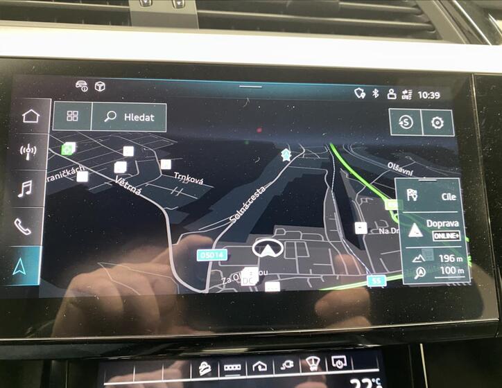 Audi e-tron 14
