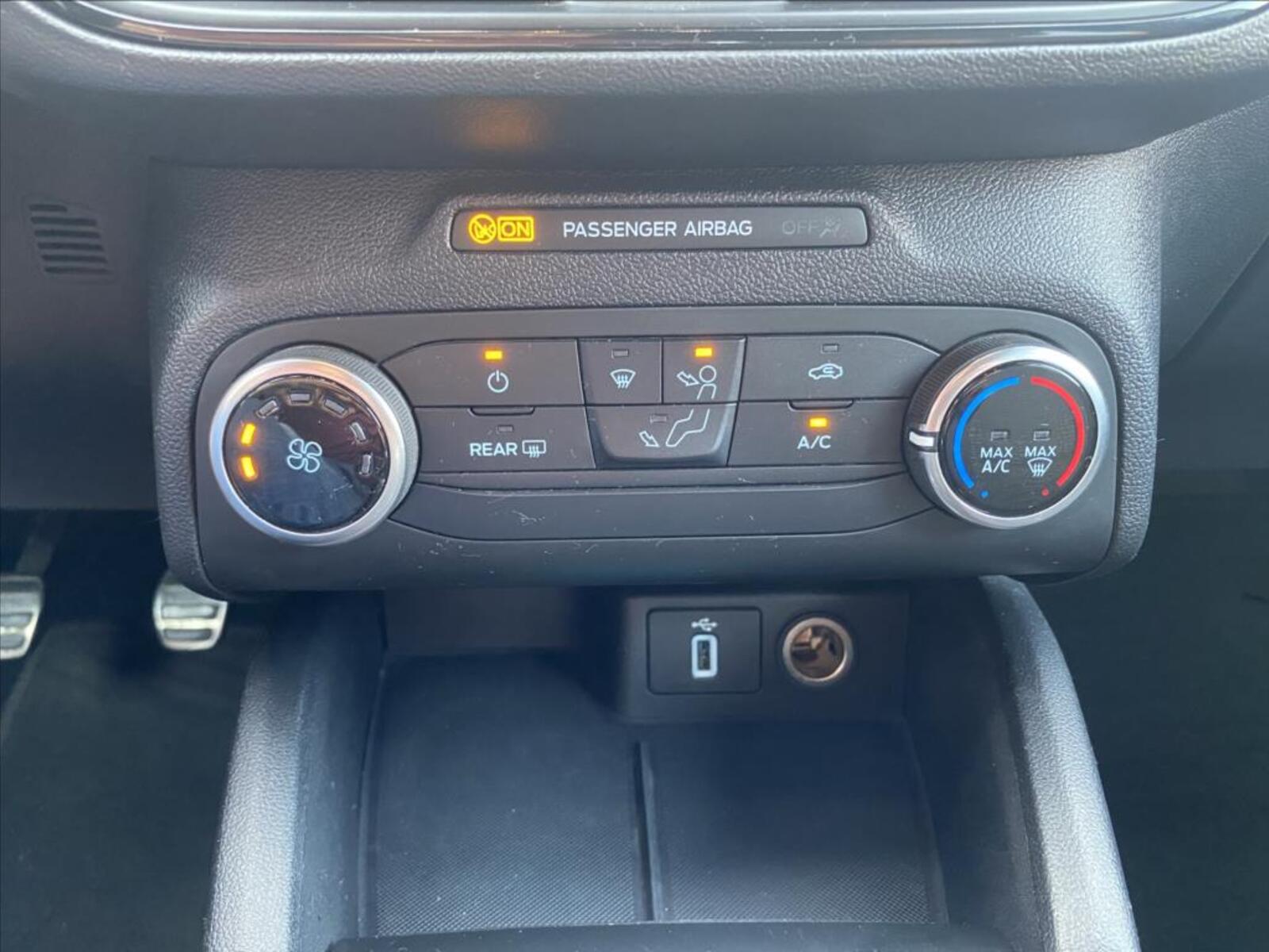 Ford Focus 31