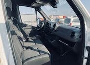 Mercedes-Benz Sprinter 9