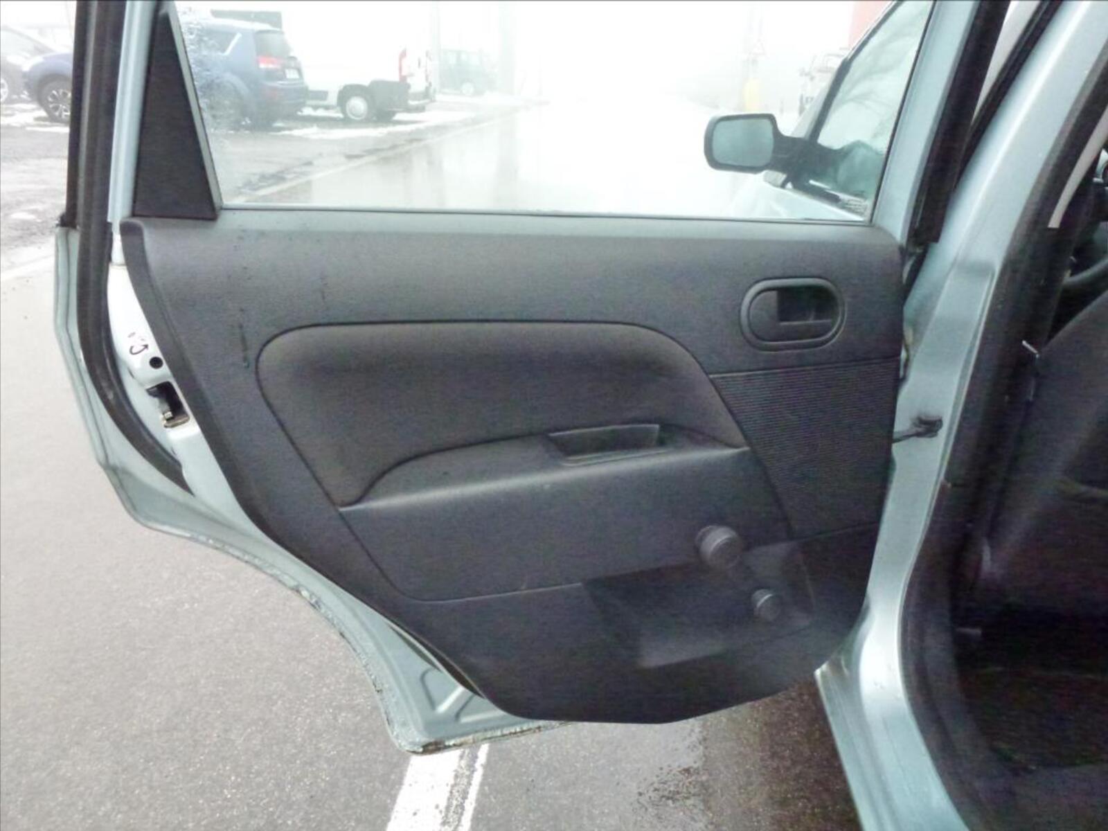 Ford Fiesta 17