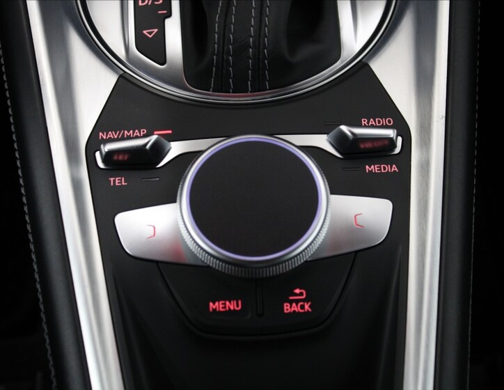 Audi TT 18